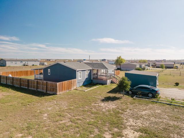 2709 County Road 463, Elgin, TX 78621