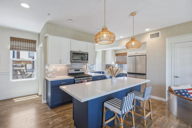 4100 Voltaire St 101, San Diego, CA 92107