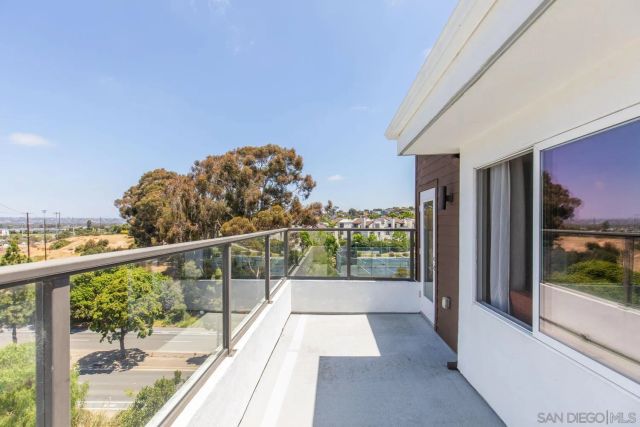 4100 Voltaire St 101, San Diego, CA 92107