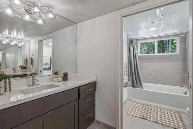 4100 Voltaire St 101, San Diego, CA 92107