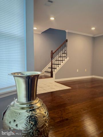 6041 RED WOLF PL, Waldorf, MD 20603