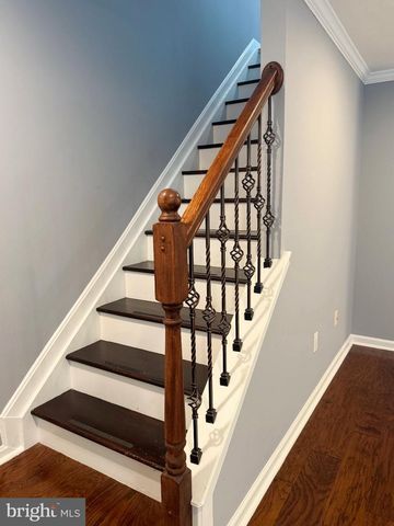 6041 RED WOLF PL, Waldorf, MD 20603
