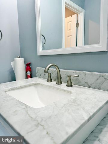 6041 RED WOLF PL, Waldorf, MD 20603