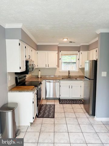 6041 RED WOLF PL, Waldorf, MD 20603