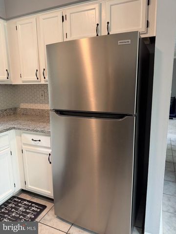6041 RED WOLF PL, Waldorf, MD 20603