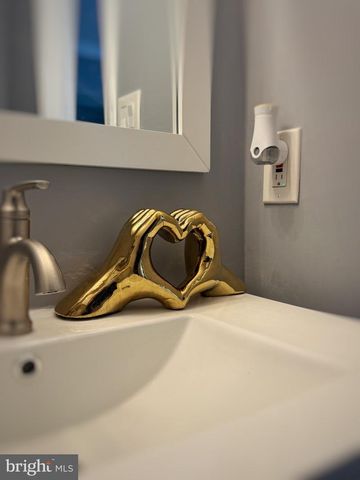 6041 RED WOLF PL, Waldorf, MD 20603