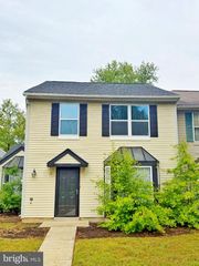 6041 RED WOLF PL, Waldorf, MD 20603