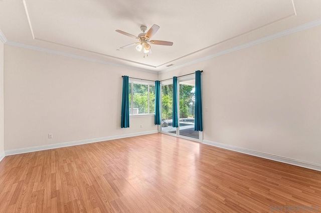2557 Live Oak Park Rd, Fallbrook, CA 92028