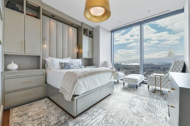 1 Dalton Street 3805, Boston, MA 02115