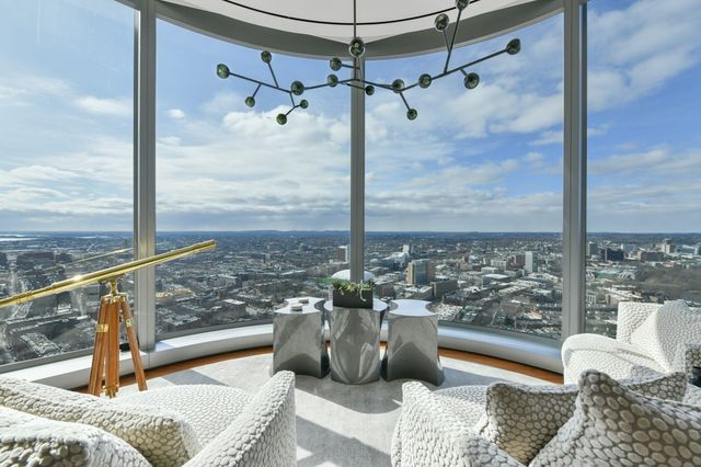 1 Dalton Street 3805, Boston, MA 02115