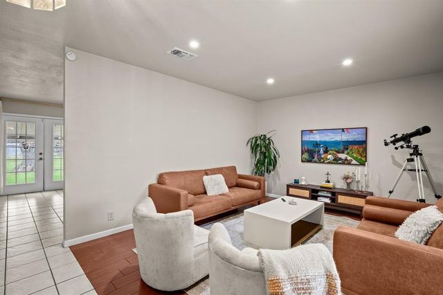 405 E Grady DR, Austin, TX 78753