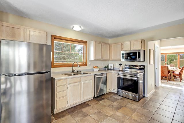106 Kepler Court, Corrales, NM 87048