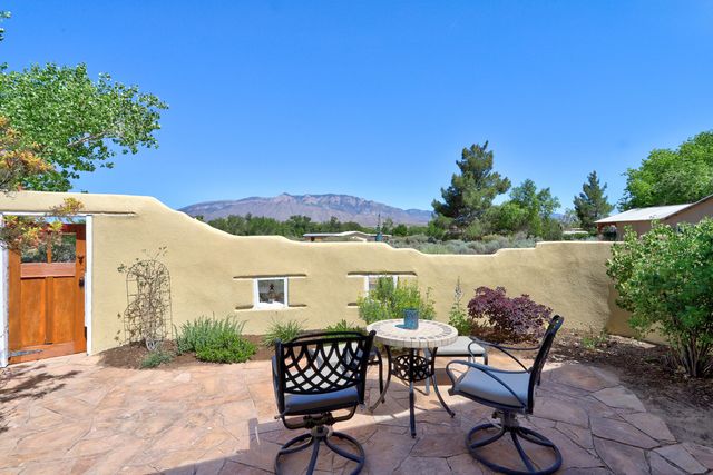 106 Kepler Court, Corrales, NM 87048