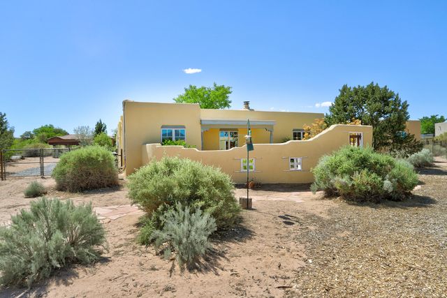 106 Kepler Court, Corrales, NM 87048