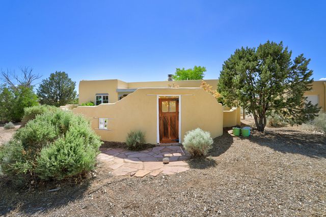 106 Kepler Court, Corrales, NM 87048