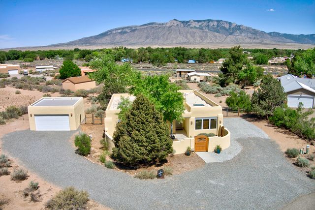 106 Kepler Court, Corrales, NM 87048