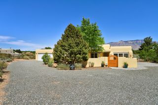 106 Kepler Court, Corrales, NM 87048