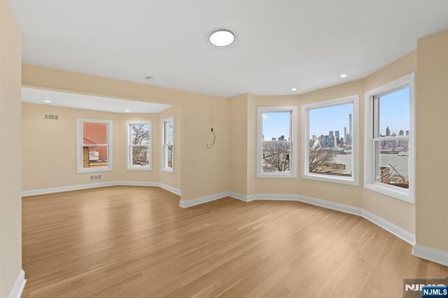 855-859 Boulevard, Weehawken, NJ 07086