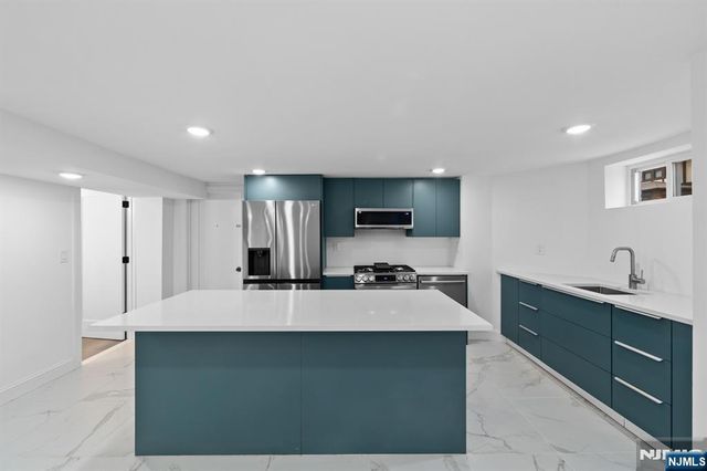 855-859 Boulevard, Weehawken, NJ 07086