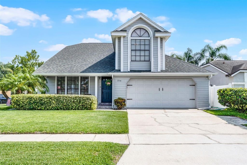 Image 4 of property listing at 754 BIRGHAM PLACE, Lake Mary, FL 32746