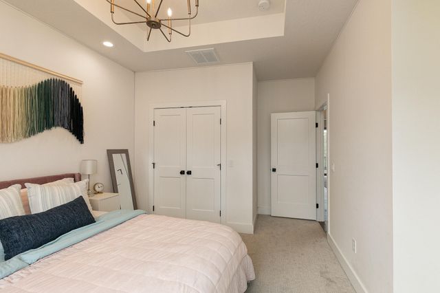 6139 S Dollison Avenue, Springfield, MO 65810
