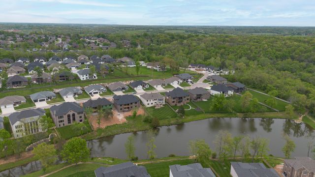 6139 S Dollison Avenue, Springfield, MO 65810