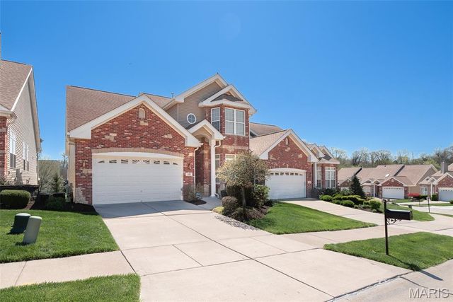 197 Woodland Place Court, St Charles, MO 63303
