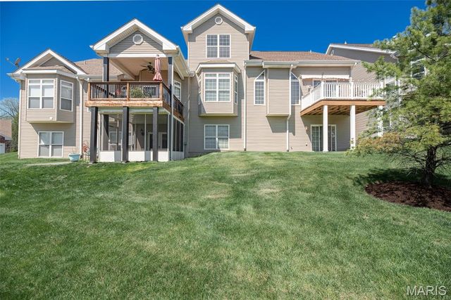 197 Woodland Place Court, St Charles, MO 63303