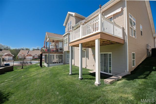 197 Woodland Place Court, St Charles, MO 63303