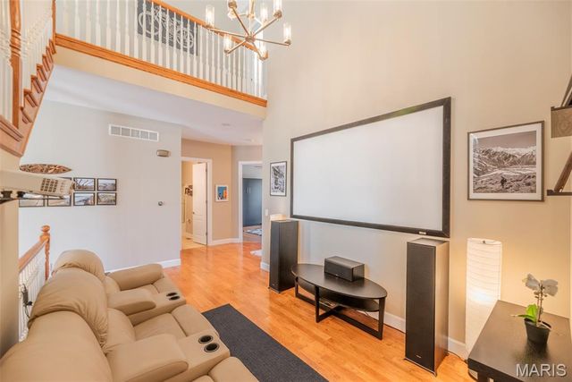 197 Woodland Place Court, St Charles, MO 63303