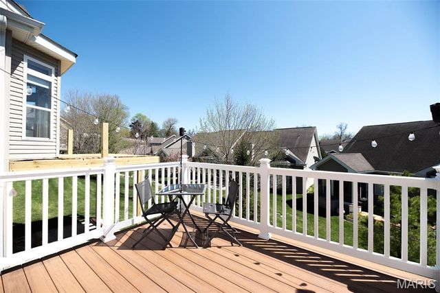 197 Woodland Place Court, St Charles, MO 63303