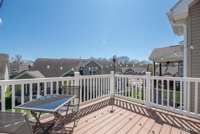 197 Woodland Place Court, St Charles, MO 63303