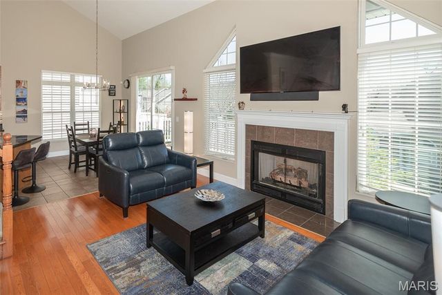 197 Woodland Place Court, St Charles, MO 63303