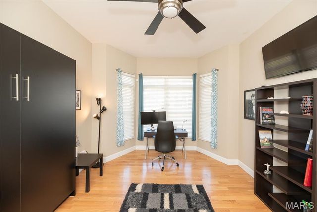 197 Woodland Place Court, St Charles, MO 63303