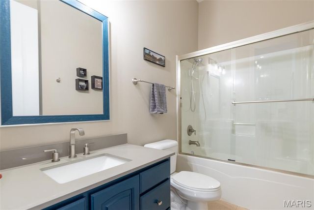 197 Woodland Place Court, St Charles, MO 63303