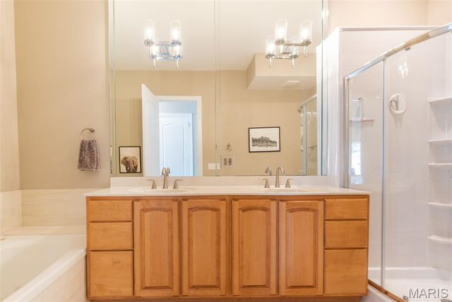 197 Woodland Place Court, St Charles, MO 63303