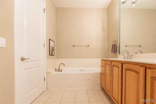 197 Woodland Place Court, St Charles, MO 63303