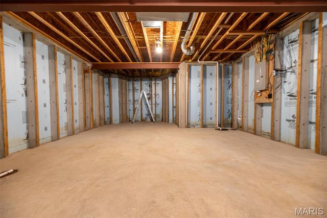 197 Woodland Place Court, St Charles, MO 63303