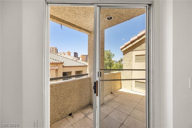 230 East Flamingo Road 414, Las Vegas, NV 89169