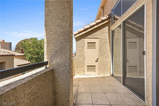 230 East Flamingo Road 414, Las Vegas, NV 89169