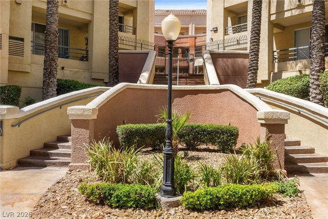 230 East Flamingo Road 414, Las Vegas, NV 89169