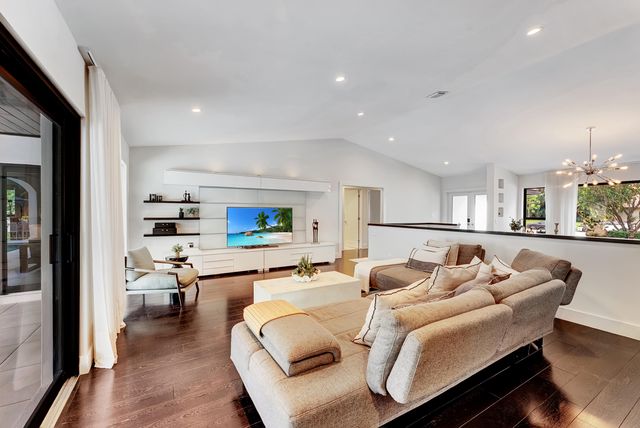 2425 NW 26th Street, Boca Raton, FL 33431