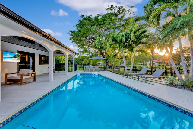 2425 NW 26th Street, Boca Raton, FL 33431
