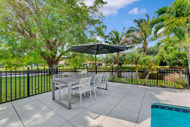 2425 NW 26th Street, Boca Raton, FL 33431