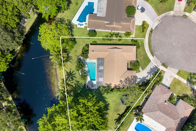 2425 NW 26th Street, Boca Raton, FL 33431