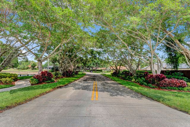 2425 NW 26th Street, Boca Raton, FL 33431