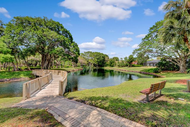 2425 NW 26th Street, Boca Raton, FL 33431