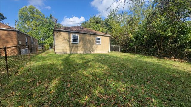 2069 Mazette Pl, Ingram, PA 15205