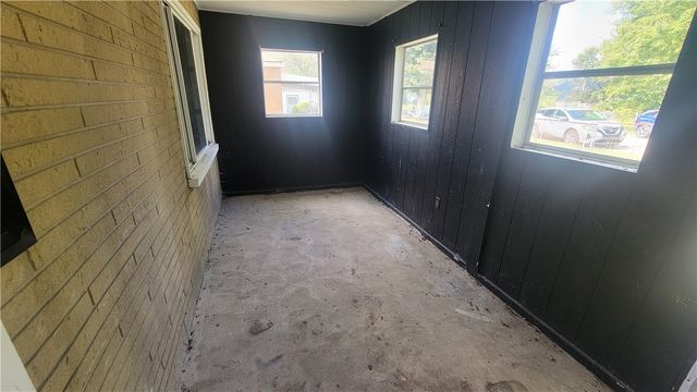 2069 Mazette Pl, Ingram, PA 15205