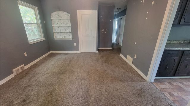 2069 Mazette Pl, Ingram, PA 15205